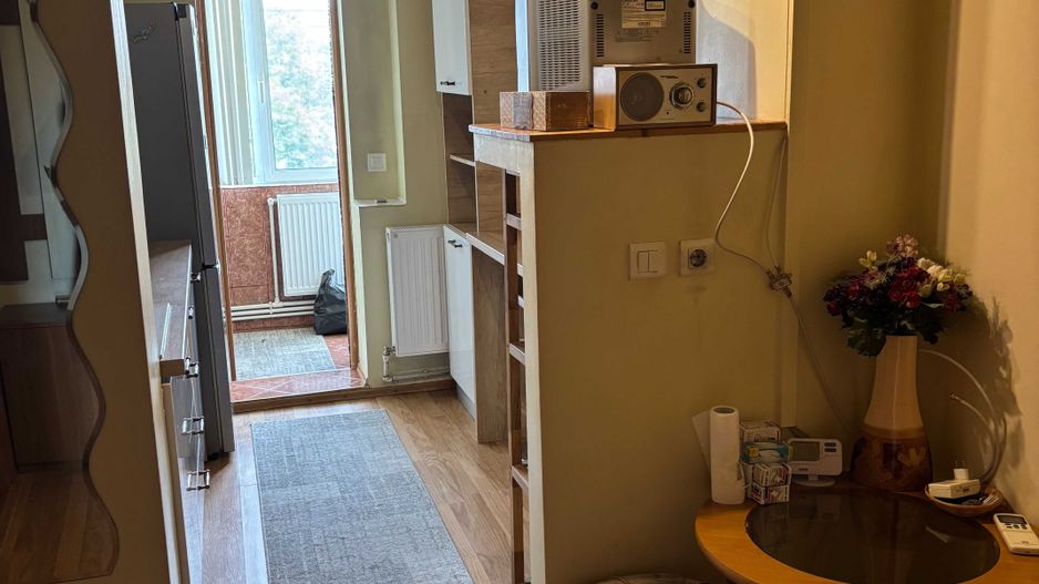 Apartament 3 camere decomandat, mobilat  utilat  Micro 17 Et. 4 - Poză 2