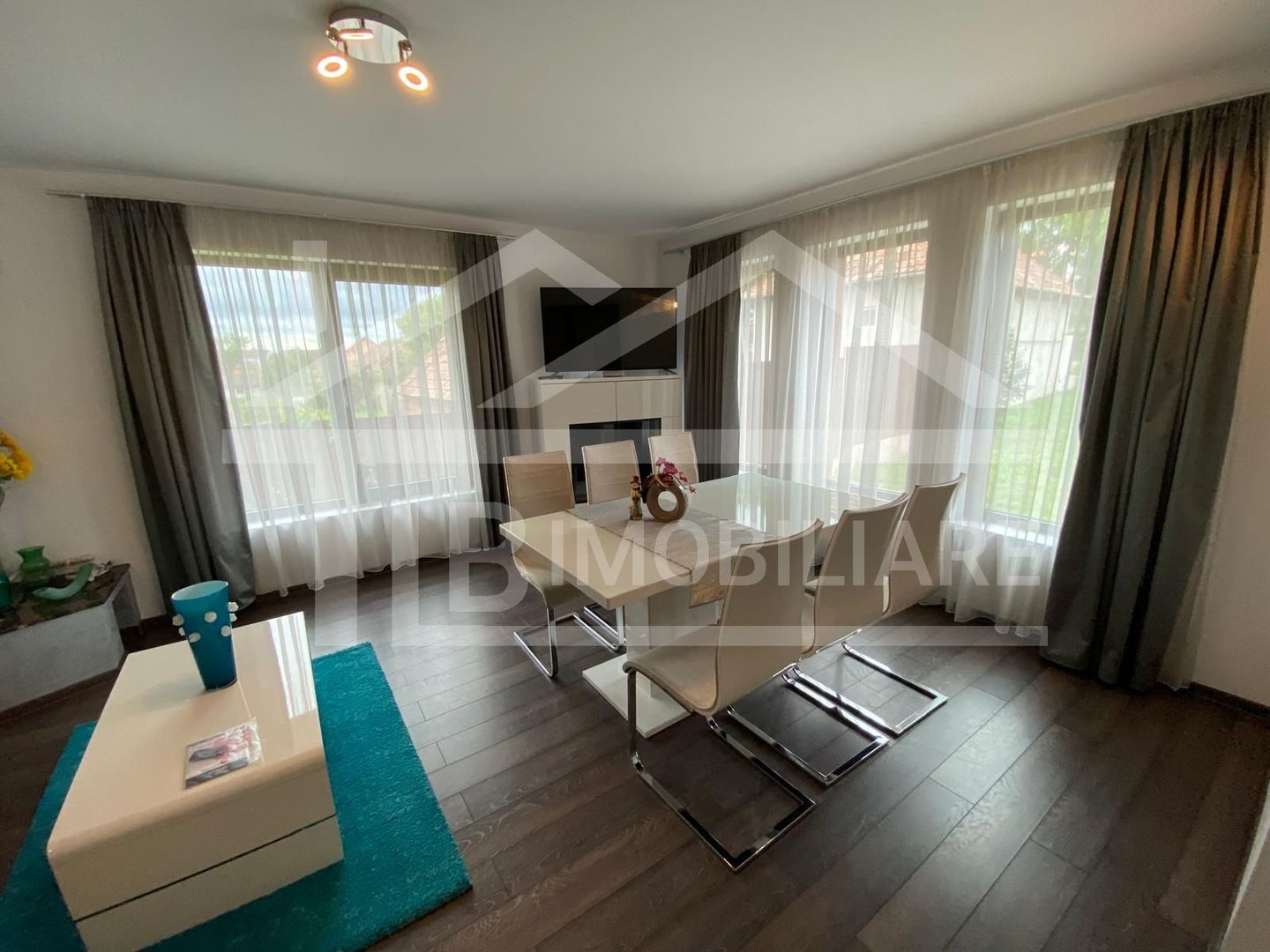 Casa individuala de 2 camere, 140mp, garaj, curte, Zona Voiniceni - Poză 2