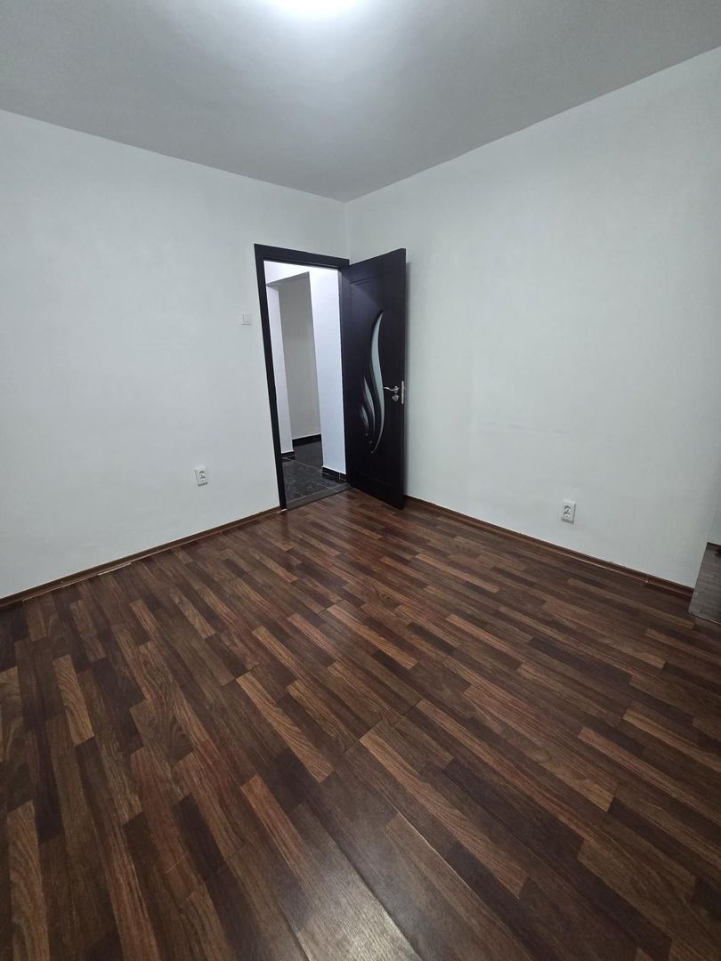 AP. 2 CAMERE GORJULUI, BUCATARIE DESCHISA, MOBILAT, METROU 5 MINUTE - Poză 10