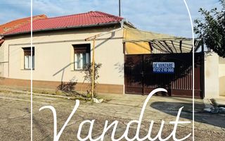 De vânzare Casă în Grădiște, curte + grădină proprie generoasă Arad - Poză 1
