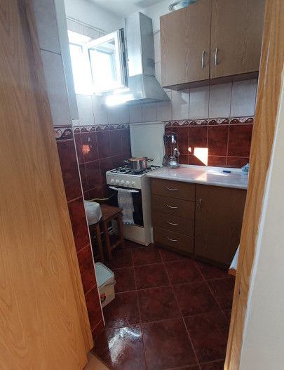 Vand apartament 2 camere, mobilat, Stefanesti - Poză 2