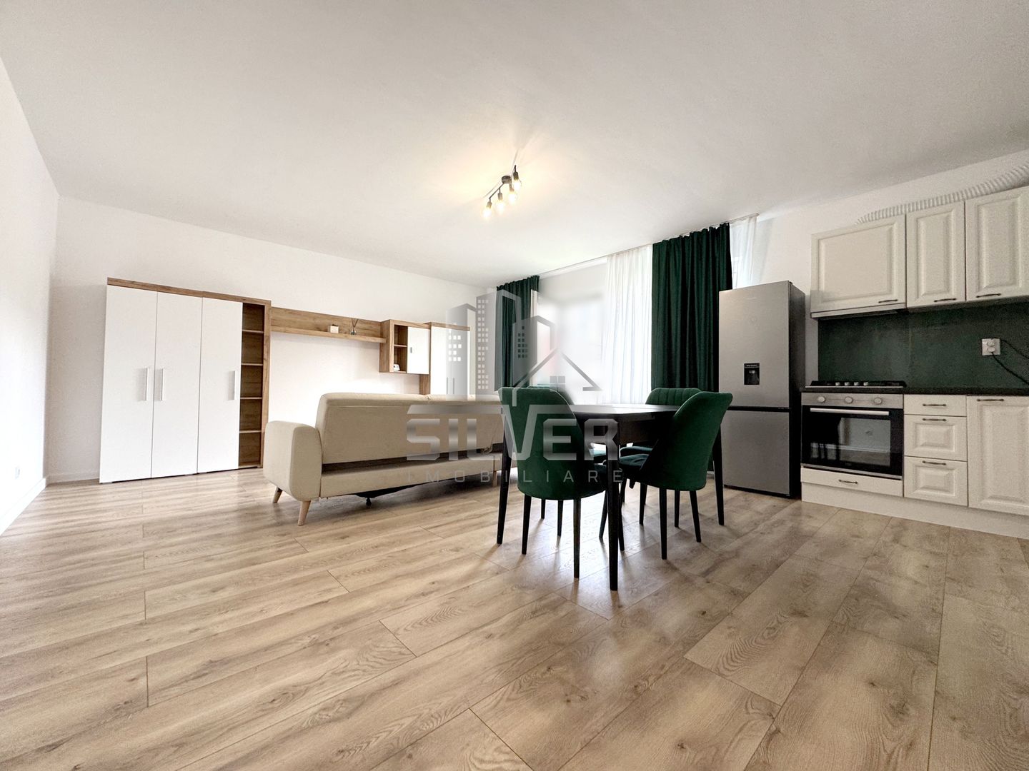 Apartament cu 2 camere/terasa 37 mp/garaj/imobil calitativ/Eroilor - Poză 4