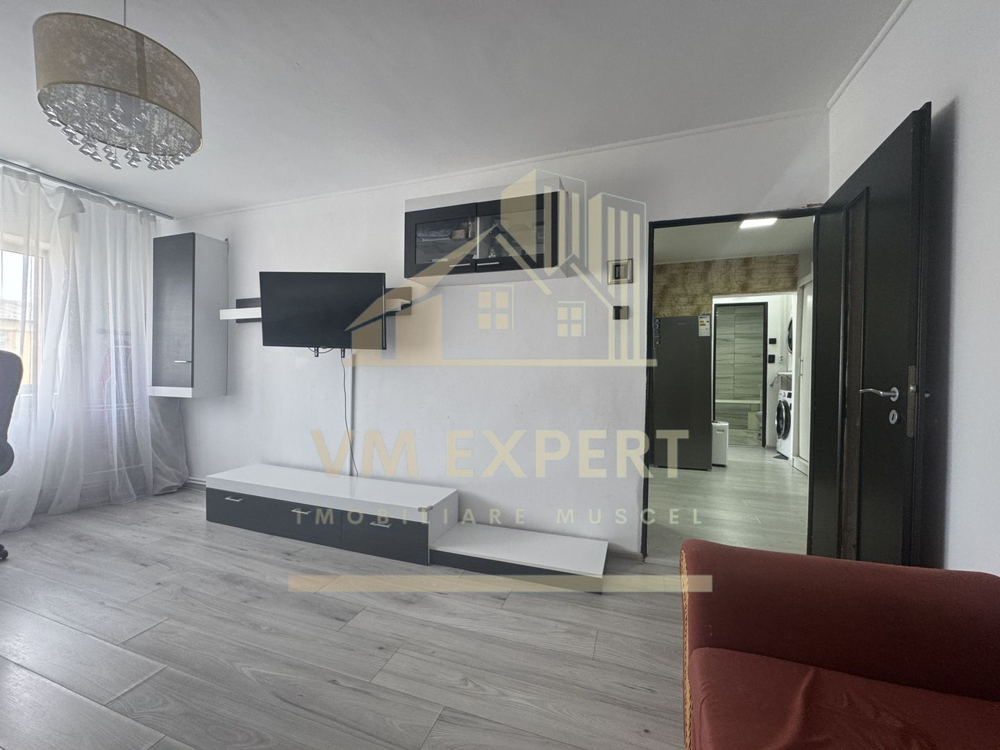 APARTAMENT 2 CAMERE ETAJ 4 CAMPULUNG GRUI - Poză 8