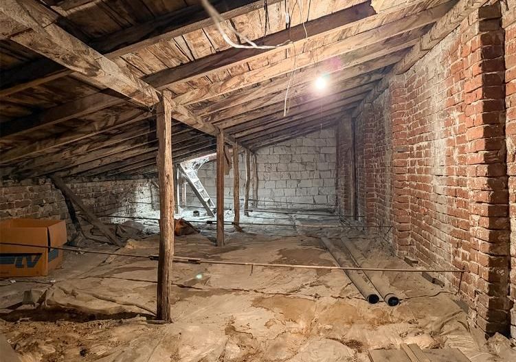 Rare Find | Apartament de Design în casă - Poză 15