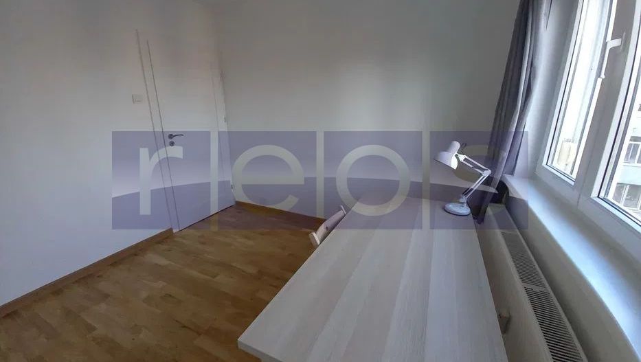 DE INCHIRIAT 3 CAMERE ARCUL DE TRIUMF- DOMENII - PARCARE INCLUSA - Poză 3