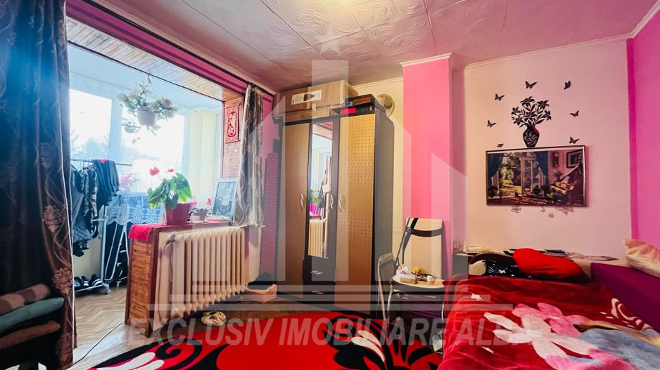 Apartament cu 3 camere, etaj 2, Cetate - Poză 4