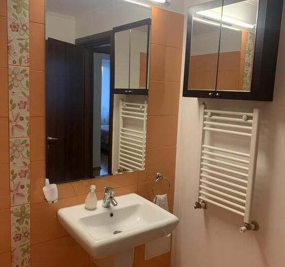 Apartament lux 3 camere de inchiriat 105 mp, complet utilat, Prelungirea Ghencea - Poză 10