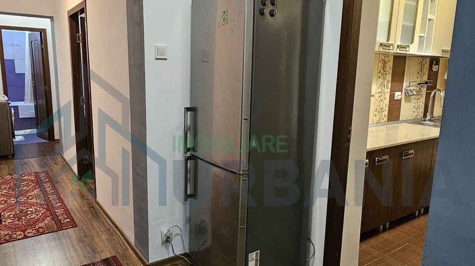 Închiriez apartament cu 3 camere - Poză 4