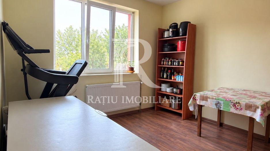 Casa independent energetic | Curte mare | Biharia | Oradea - Poză 8