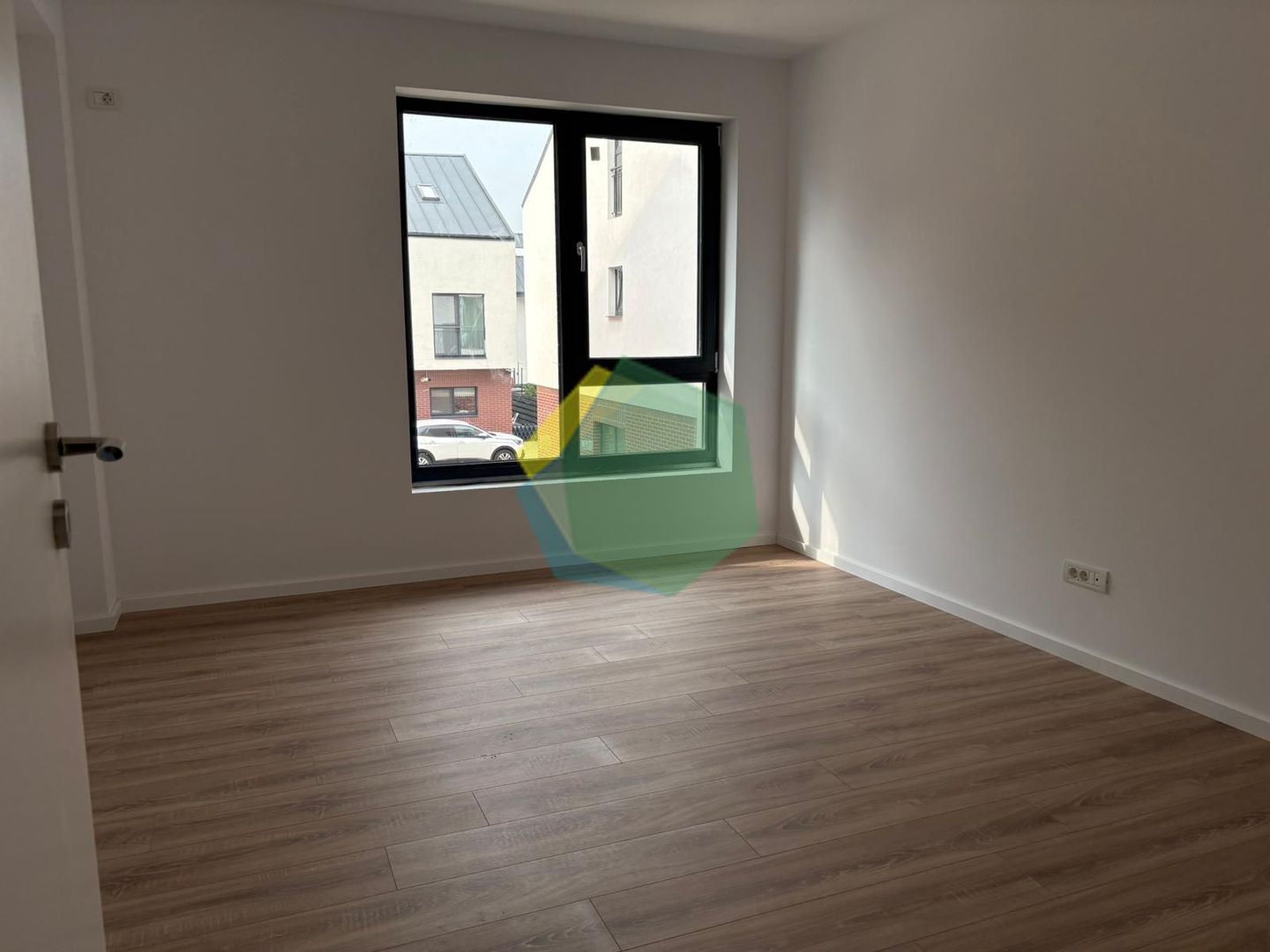 VILA DUPLEX DEOSEBITĂ | OTOPENI CENTRAL | CURTE GENEROASĂ - Poză 12