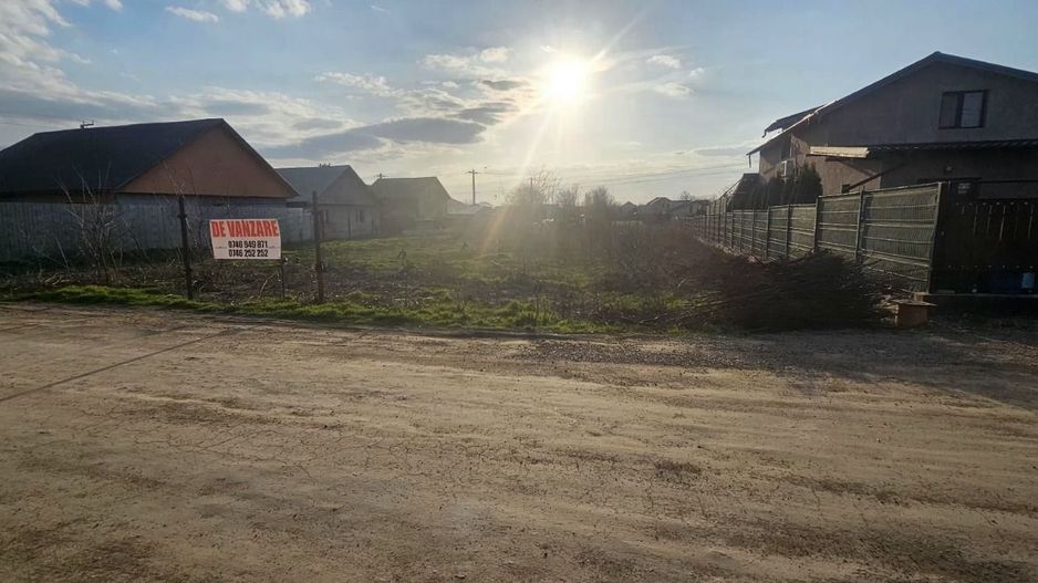 Teren intravilan Vanatori, 705 m.p. - Poză 4