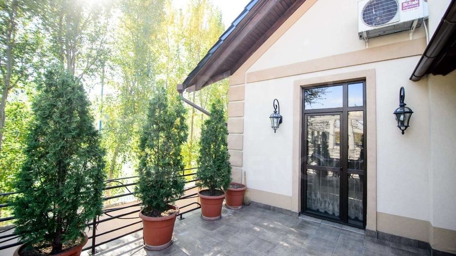Vânzare, casă 370 mp, + 6 ari, 3 nivele, str. Ghidighici, Buiucani - Poză 10