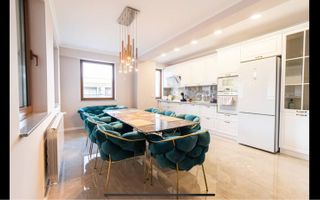 Apartament 3 camere de vanzare/ Poiana Brasov - Poză 2