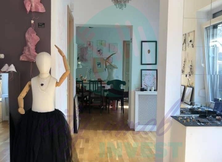 Un apartament Chic ideal ca locuinta sau activitate - Poză 6