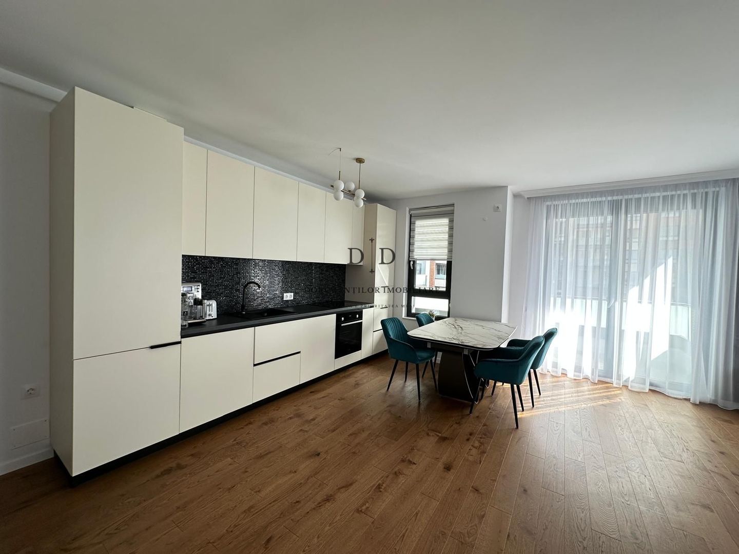 Apartament 2 camere, etaj intermediar- parcare subterană, Iulius Mall - Poză 7
