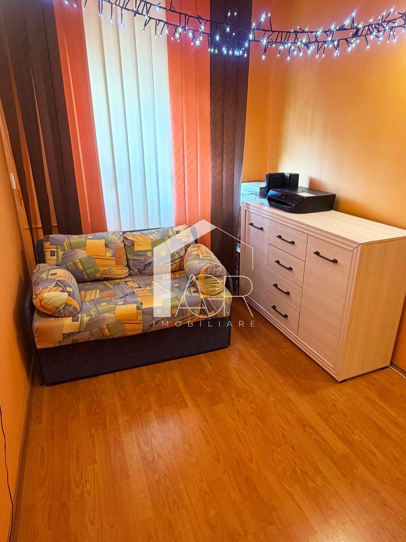 Apartament cu 3 camere, decomandat, zona 9 Mai - Poză 10