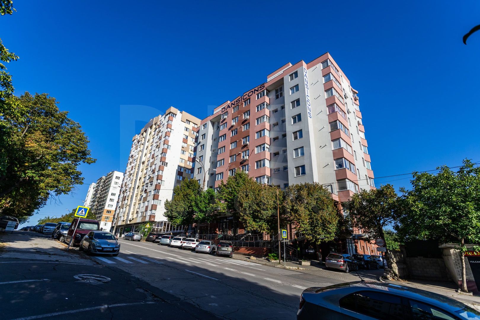 Vânzare, apartament, 2 camere+living, str. Ion Creangă, sect Buiucani - Poză 3
