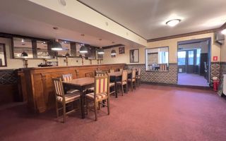 Restaurant - Cafenea De  Vanzare In Onesti - Zona centrala - Poză 1