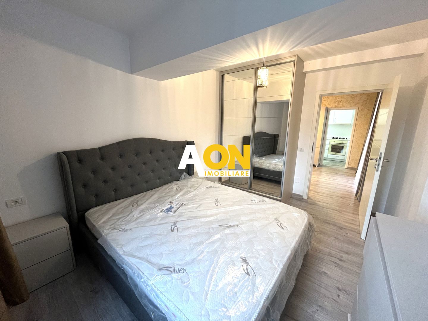 Apartament 2 Camere, Etaj Intermediar, Zona Schit - Poză 4