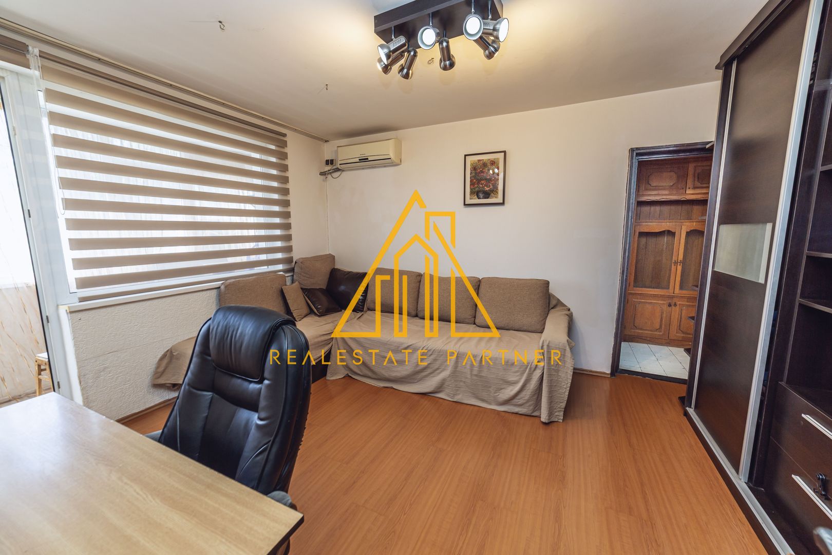 Apartament 3 camere semidecomandat – Berceni, Sector 4, aproape de Sun Plaza - Poză 4