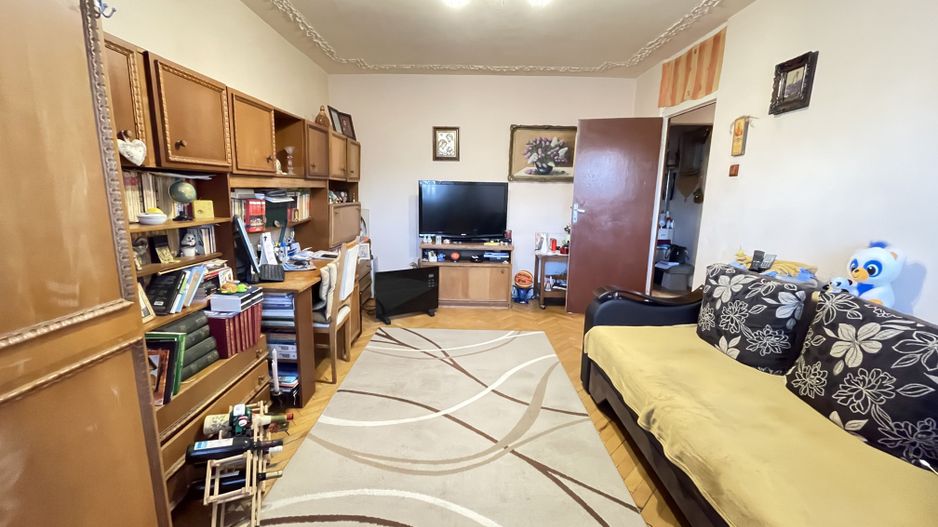 Apartament decomandat in zona Aradului - Poză 3