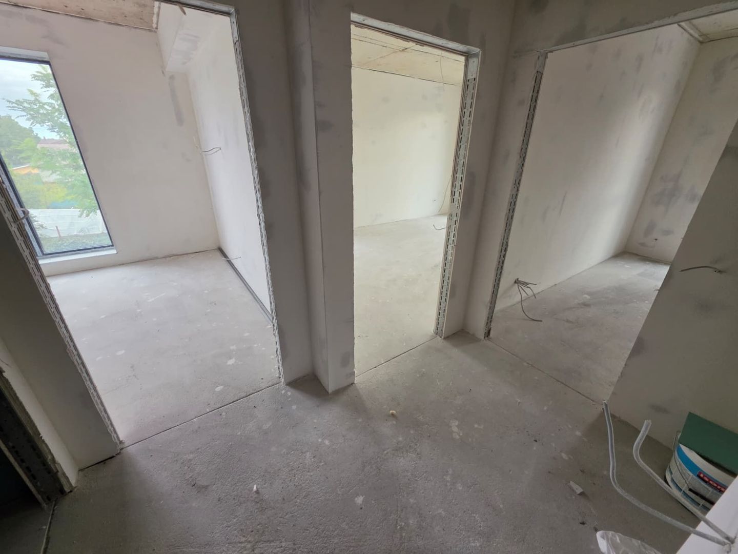 AP. 2 CAMERE- LOC PARCARE, CURTE 76 MP, INCALZIRE PARDOSEALA, COMIS 0% - Poză 5