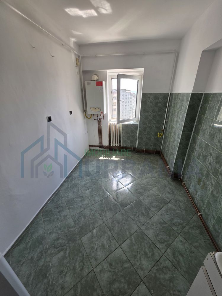Apartament 3 camere, 2 bai, 71 mp, Dacia, Iasi - Etaj 10, 1983 - Poză 2
