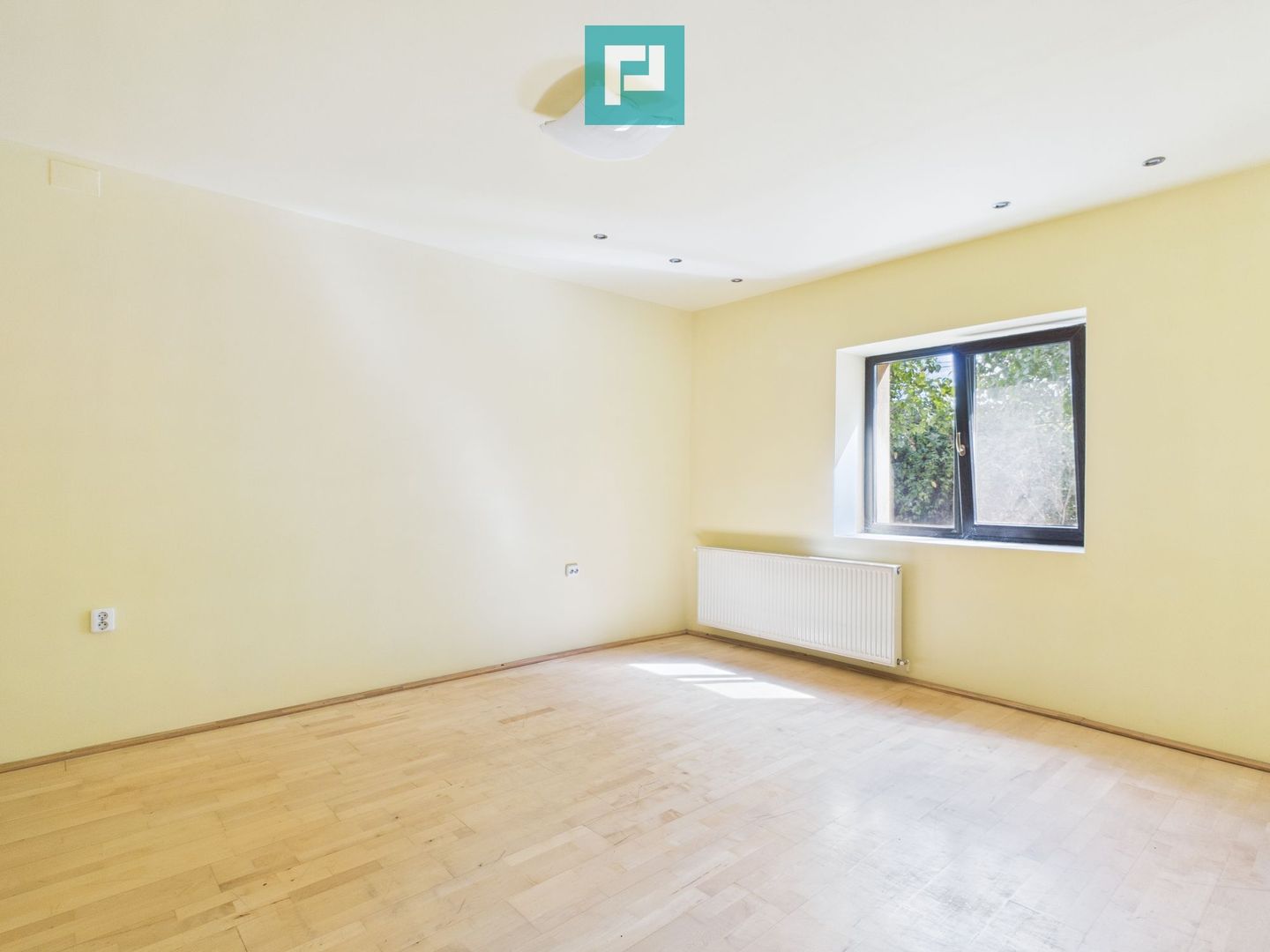 Casă 6 camere - Dumbrăvița - Poză 19