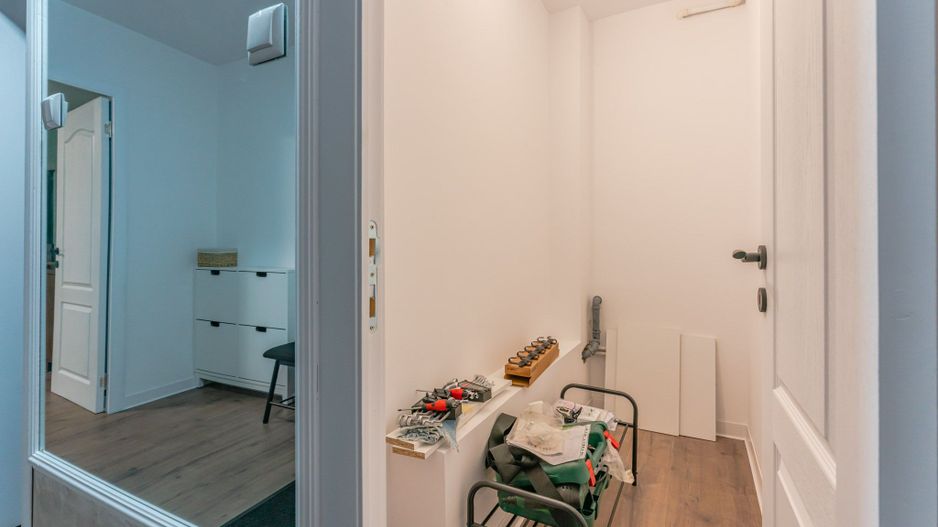 Chirie 2 camere Astra Brașov: 57 mp, AC și două balcoane închise - Poză 14