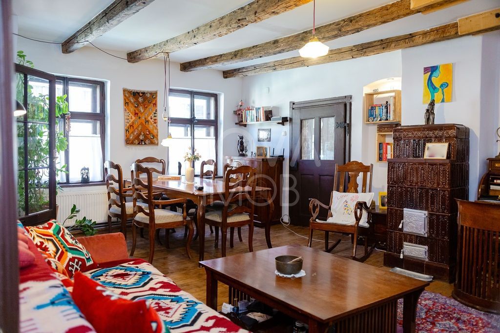 CASA INDIVIDUALA IN CENTRUL ISTORIC AL SIBIULUI - Poză 2