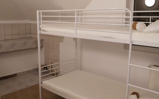 Etaj de inchiriat/ camere+ bai/bucatarie/spalatorie - Poză 7