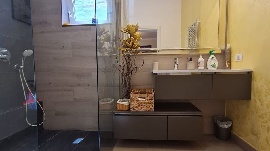 Apartament 3 camere la casa - Poză 9