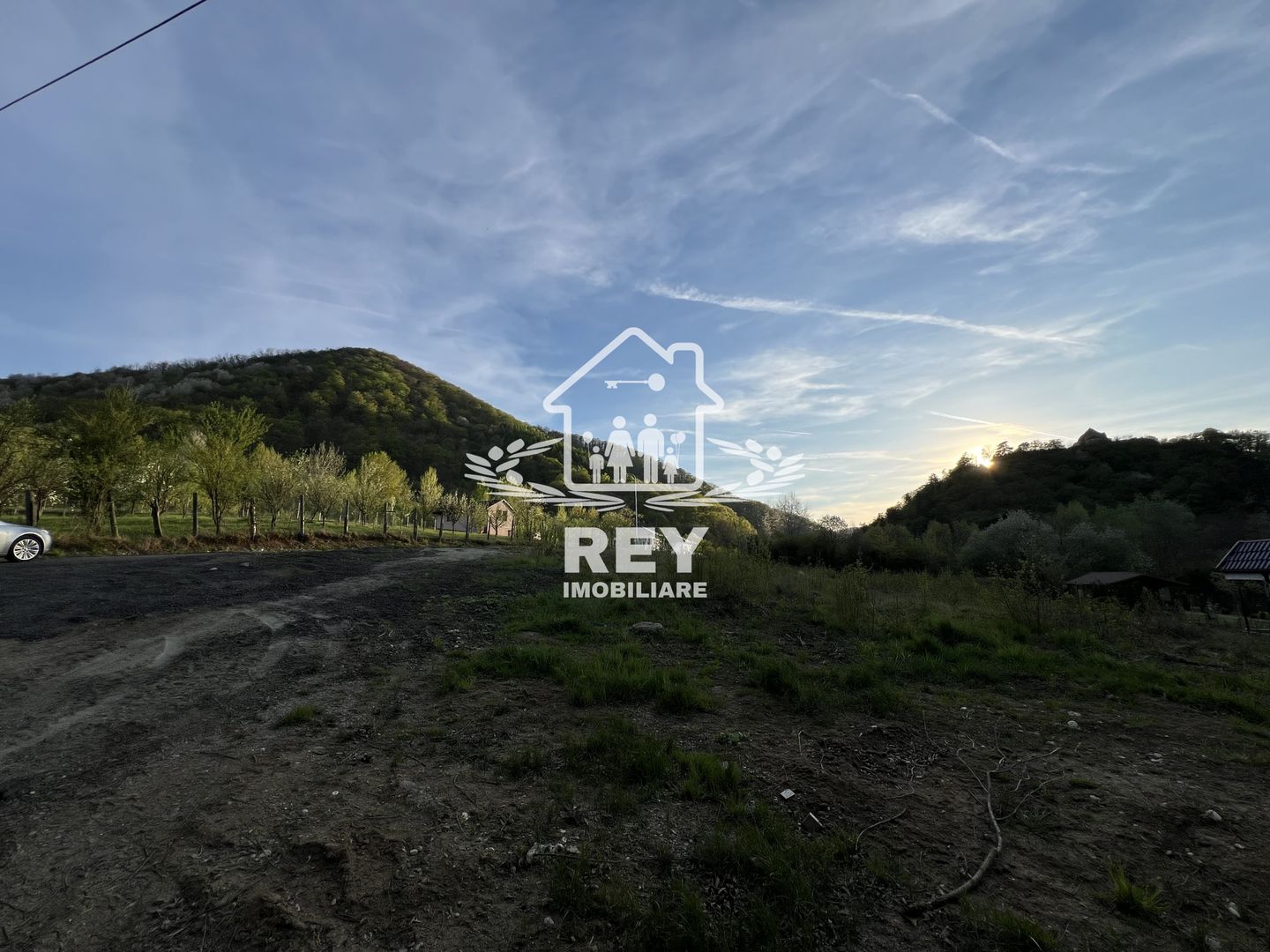 Teren la poalele Cetății Cisnadioarei de vânzare/1250 mp - Poză 8