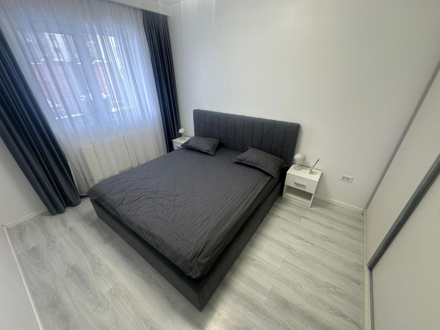 AP. 2 CAMERE MIRAL RESIDENCE, CURTE 20 MP, LOC PARCARE, COMISION 0% - Poză 3