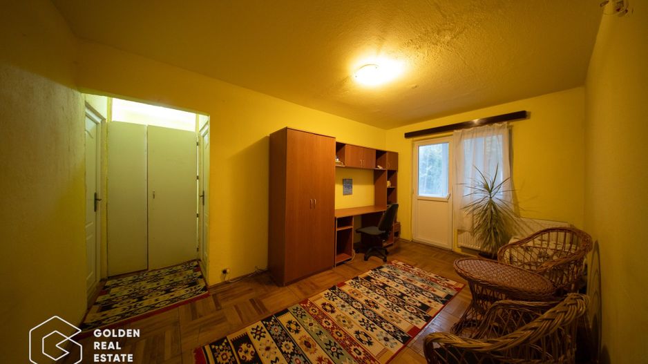 Apartament 4 camere, etaj 1, centrala proprie, zona Vlaicu - Poză 1