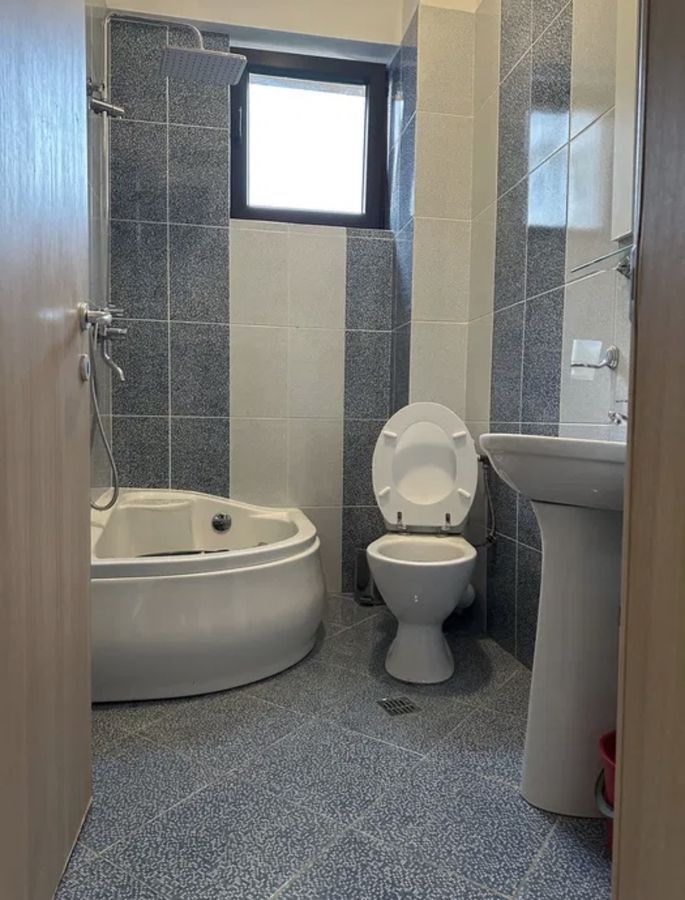 Modern 2-Room Apartment for Rent in Piața Victoriei – 2013 Building - Poză 4