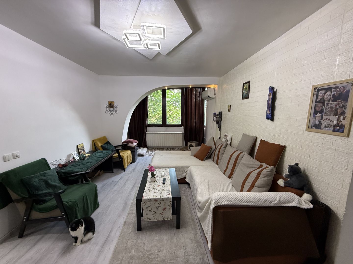Apartament 3 cam modern complet renovat - mobilat Campina- central - Poză 2