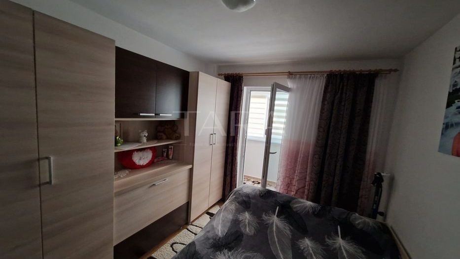 Apartament complet mobilat, cu 2 balcoane termopan. Parcare și boxă. - Poză 7