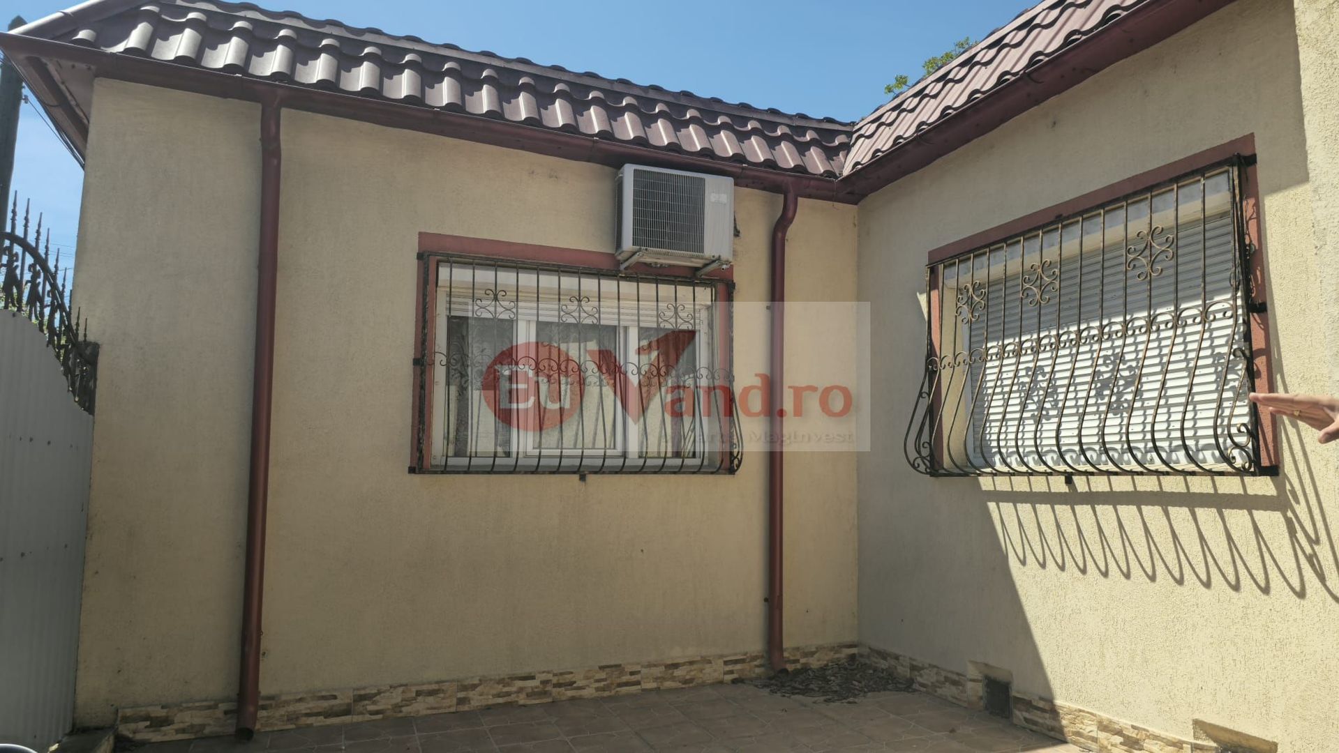 De vanzare casă individuală 3 camere  Str. Vultur, 105.000 euro - Poză 3
