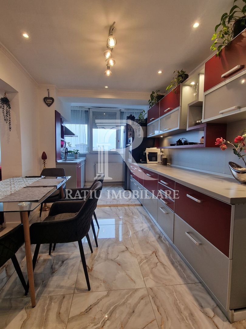 Apartament cu 3 camere | Ascensor | Rogerius | Oradea - Poză 4