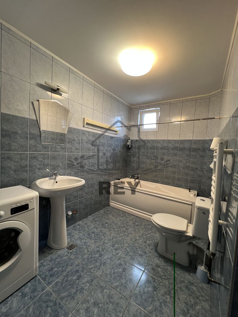 Apartament 3 camere nedecomandat ,bucătărie separată, Stefan cel Mare - Poză 10
