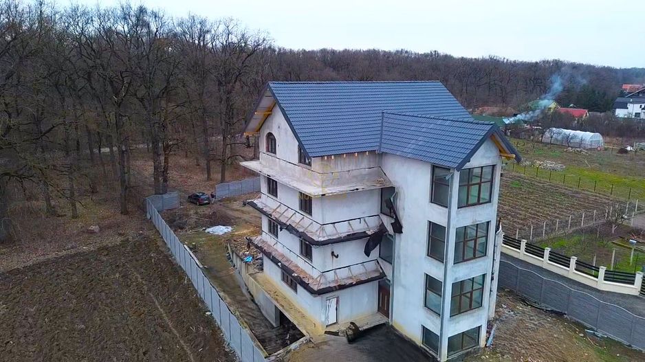 Proprietate Deosebita 707MP in Padurea Noroieni - Poză 2