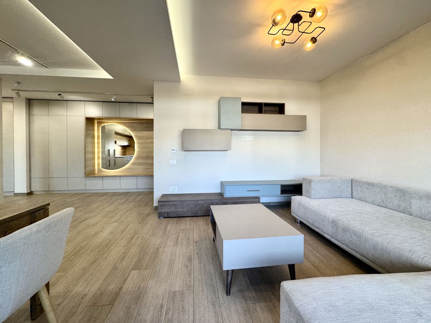 Apartment cu 2 camere, cu terasa generoasă, in zona Dumbrăvița - Kaufland - Poză 3