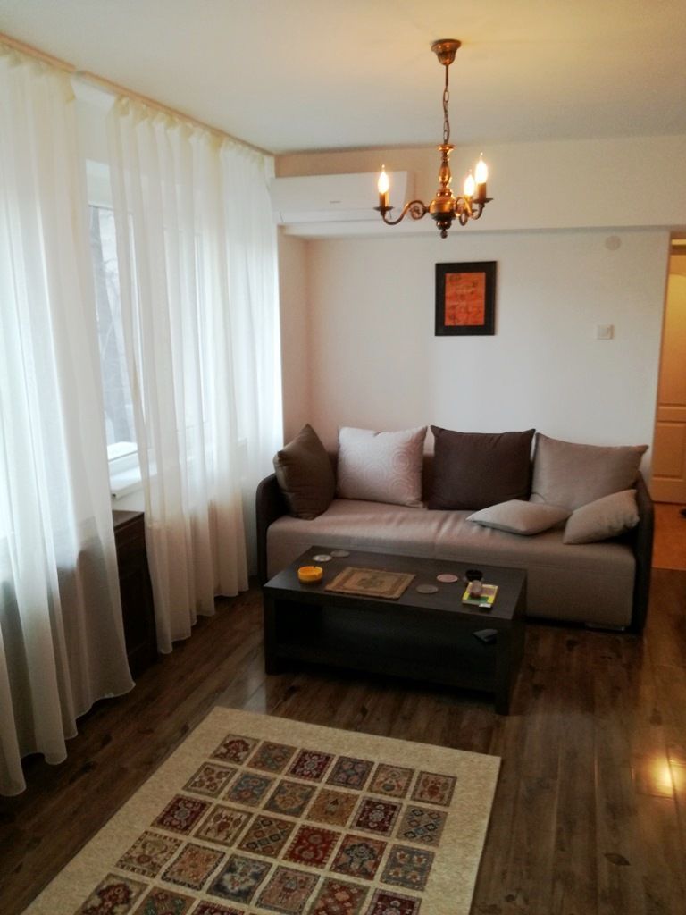 De inchiriat apartament modern 2 camere , renovat Batistei - Poză 1