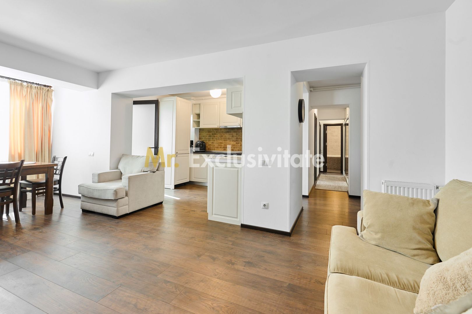 Apartament 3 camere Pitești, zonă Ultracentrala- etaj intermediar - Poză 4