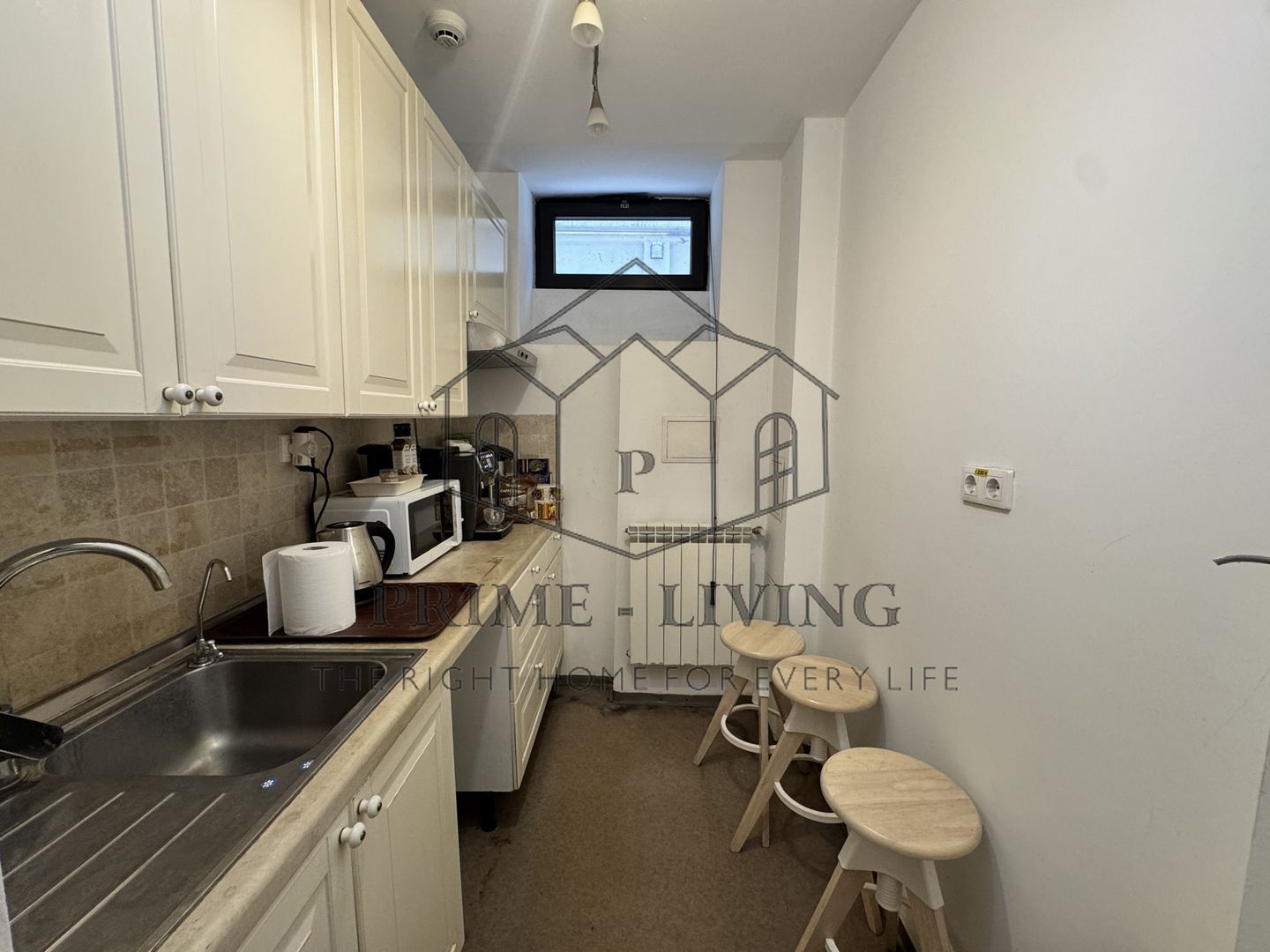 VILA DEOSEBITĂ LA VÂNZARE ÎN ZONA CENTRALĂ APROAPE DE CALEA PLEVNEI - Poză 11