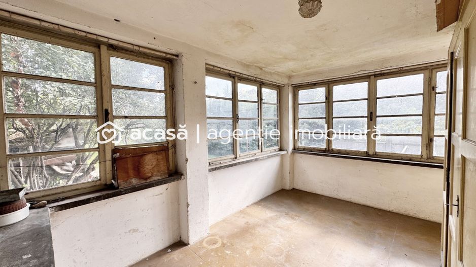 Proprietate REZERVATĂ! Casă din centru în Arad. - Poză 7