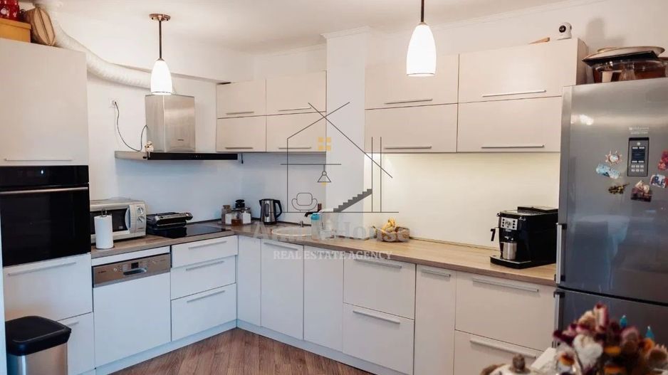 Duplex/unitate locativa, finisat, mobilat, teren 180 mp, Europa - Poză 7