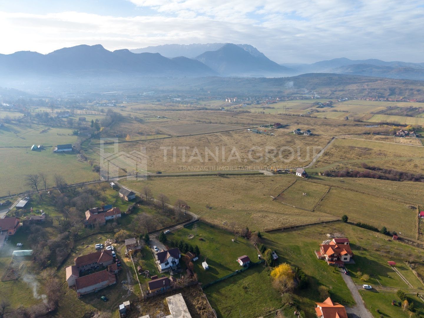 Teren intravilan parcelabil, priveliște spre munți, Sohodol, Bran - Poză 7
