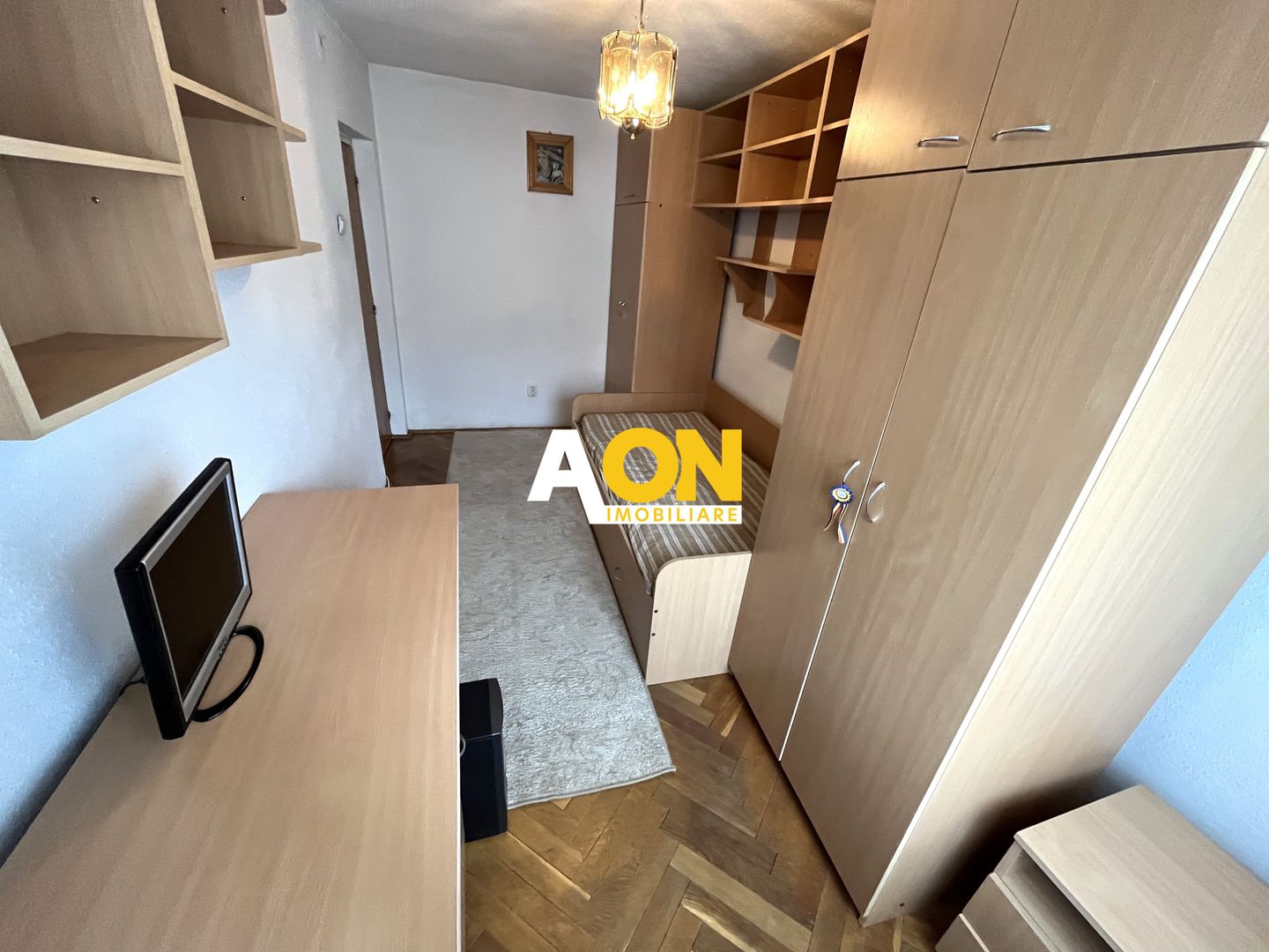 Apartament cu 3 Camere, Etaj Intermediar, Zona Cetate - Poză 7